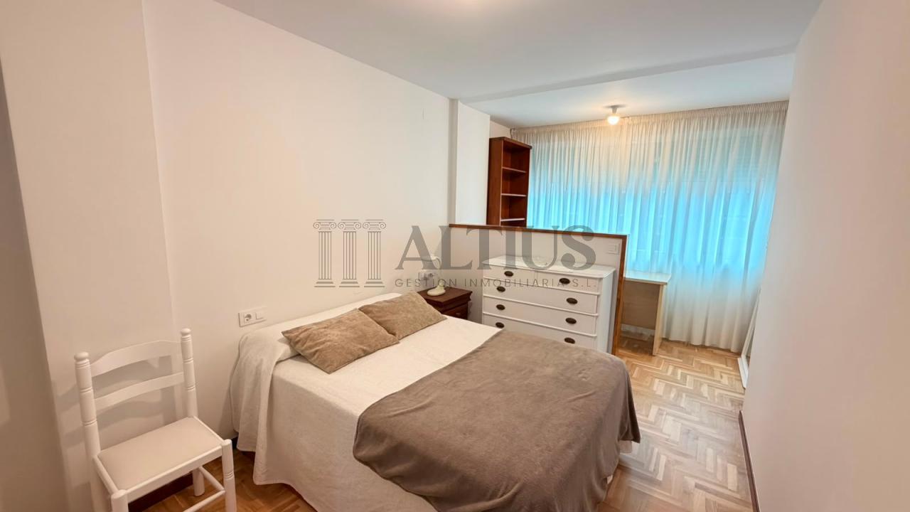 Habitación en Alquiler, Área Central. Solo chica estudiante
