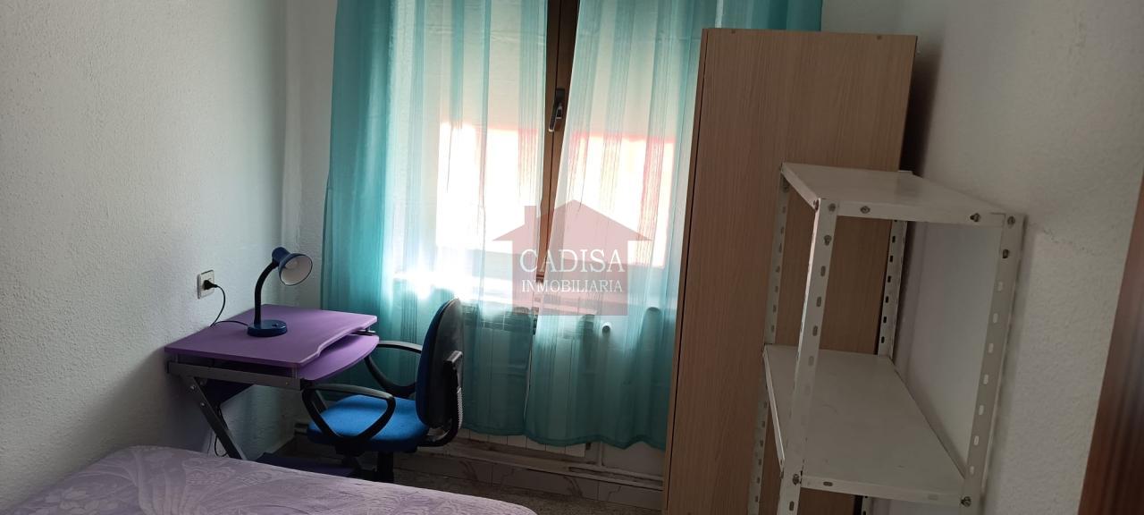 178462482228300165600_175689196566 ALQUILER DE PISO PARA ESTUDIANTES EN PLAZA DEL OESTE.REF:10466