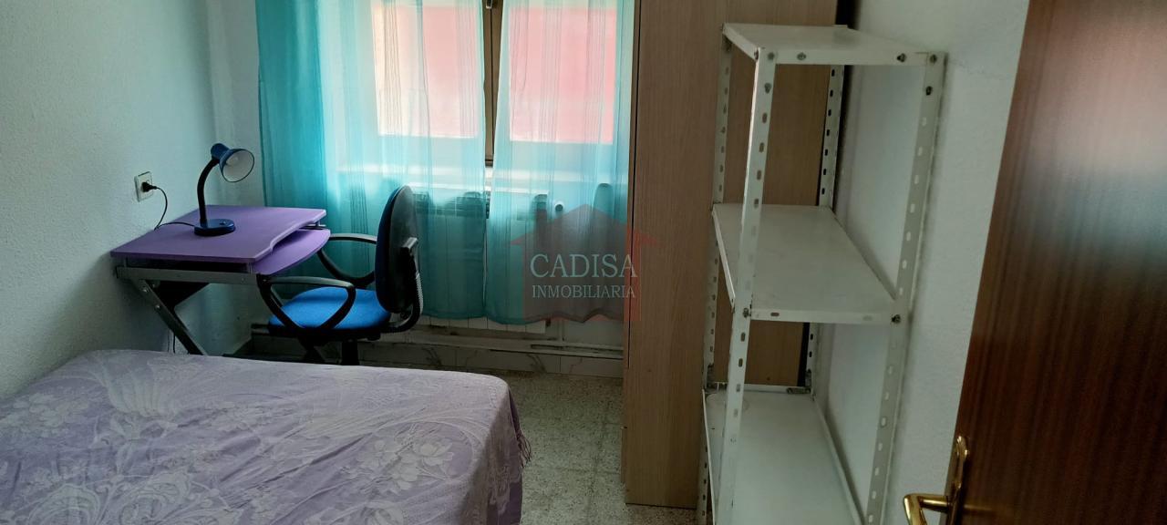 178462482398300165600_175689196620 ALQUILER DE PISO PARA ESTUDIANTES EN PLAZA DEL OESTE.REF:10466