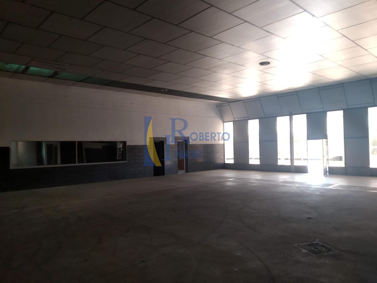 AMPLIA NAVE ACONDICIONADA COMO TALLER, NO DEJE PASAR ESTA OPORTUNIDAD PARA INSTALAR SU NEGOCIO