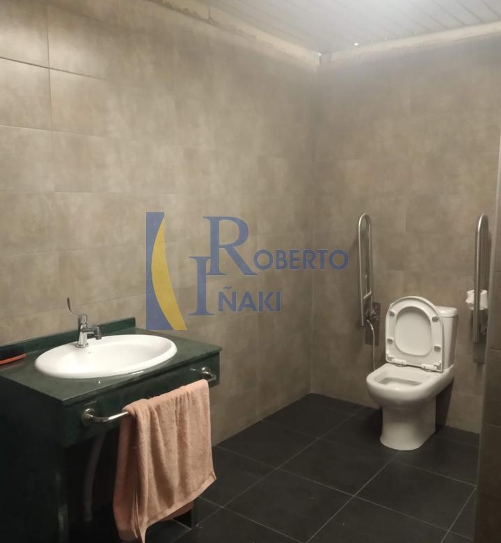 AMPLIA NAVE ACONDICIONADA COMO TALLER, NO DEJE PASAR ESTA OPORTUNIDAD PARA INSTALAR SU NEGOCIO