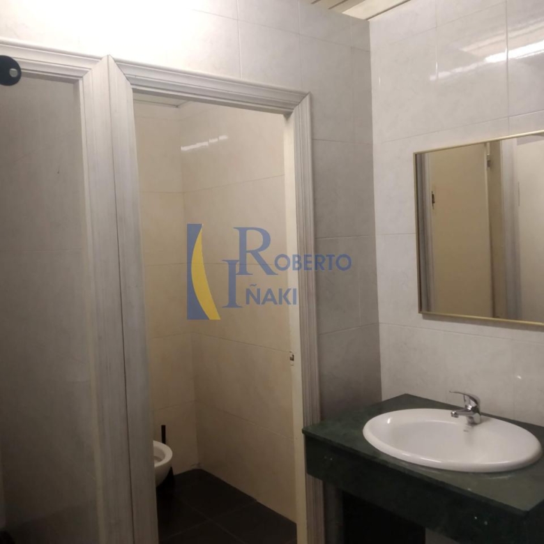 AMPLIA NAVE ACONDICIONADA COMO TALLER, NO DEJE PASAR ESTA OPORTUNIDAD PARA INSTALAR SU NEGOCIO