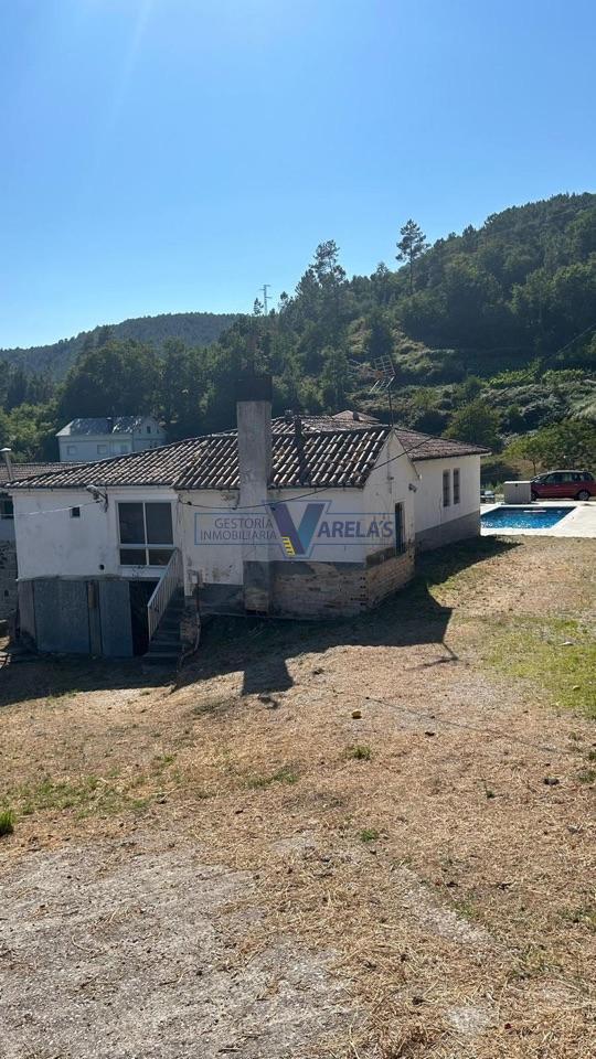 178471739134200045406_178413816876 Casa en Peroxa (A)
