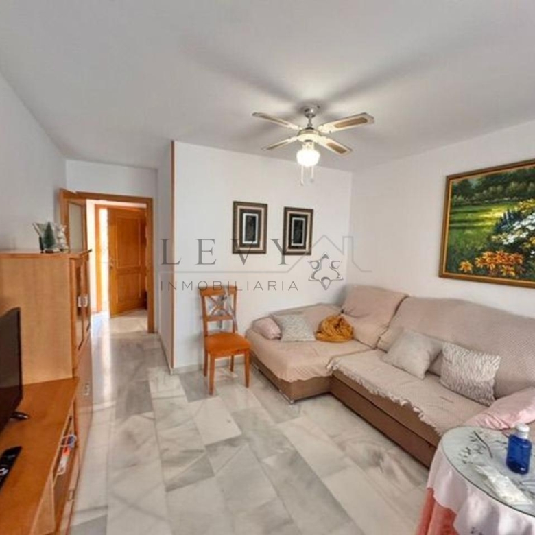 Piso en venta en Huelin con garaje y terraza