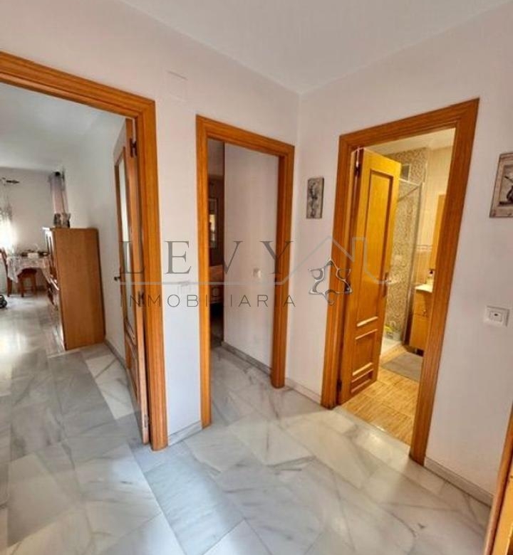 Piso en venta en Huelin con garaje y terraza