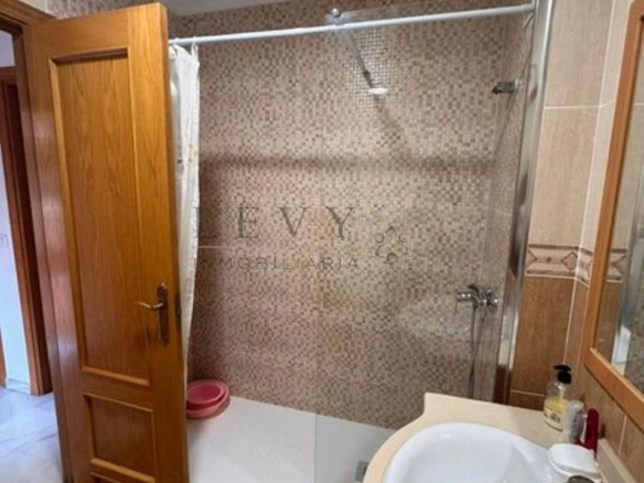 Piso en venta en Huelin con garaje y terraza