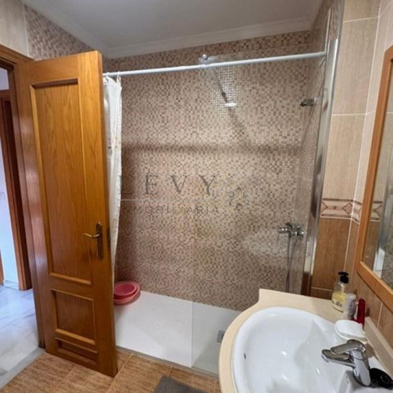 Piso en venta en Huelin con garaje y terraza