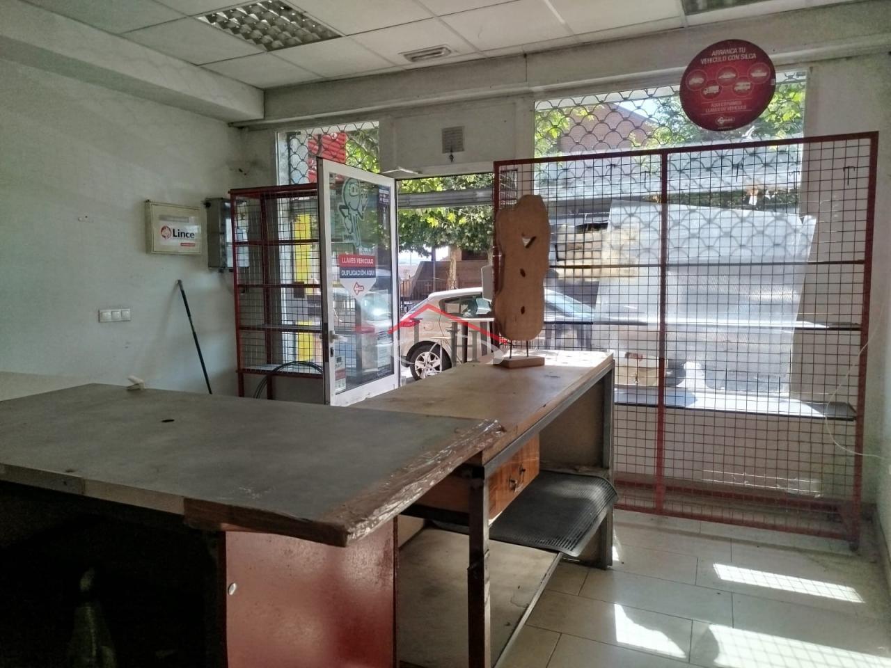 178488226925700029554_178471870739 LOCAL EN AVENIDA MARIANO ANDRÉS