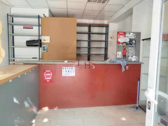 LOCAL EN AVENIDA MARIANO ANDRÉS