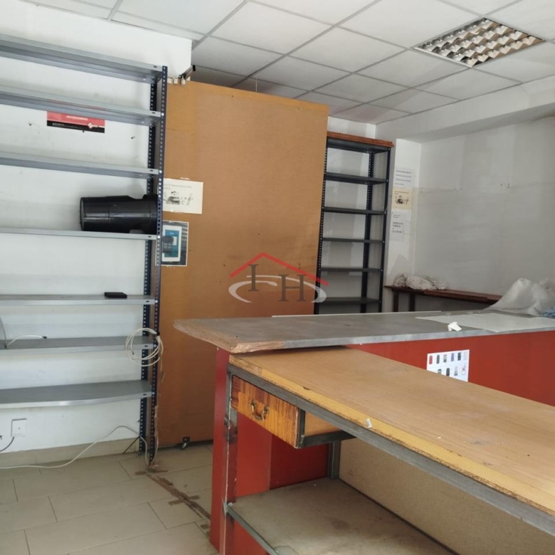 LOCAL EN AVENIDA MARIANO ANDRÉS