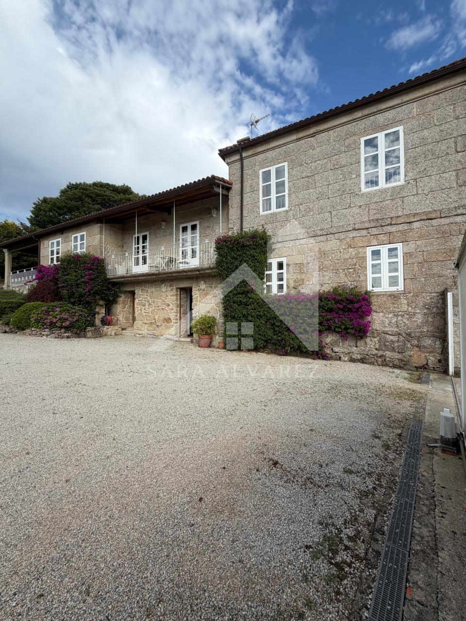 178523029643500045497_178508528341 SE VENDE ESPECTACULAR CASA DE PIEDRA RESTAURADA PRÓXIMA A LA CIUDAD DE PONTEVEDRA EN VIASCÓN- COTOBADE