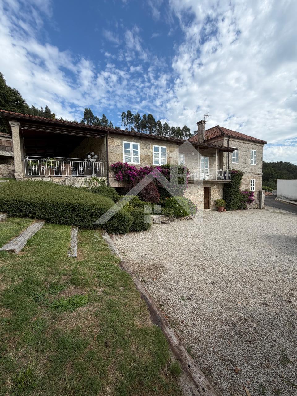 178523029922100045497_178508526713 SE VENDE ESPECTACULAR CASA DE PIEDRA RESTAURADA PRÓXIMA A LA CIUDAD DE PONTEVEDRA EN VIASCÓN- COTOBADE