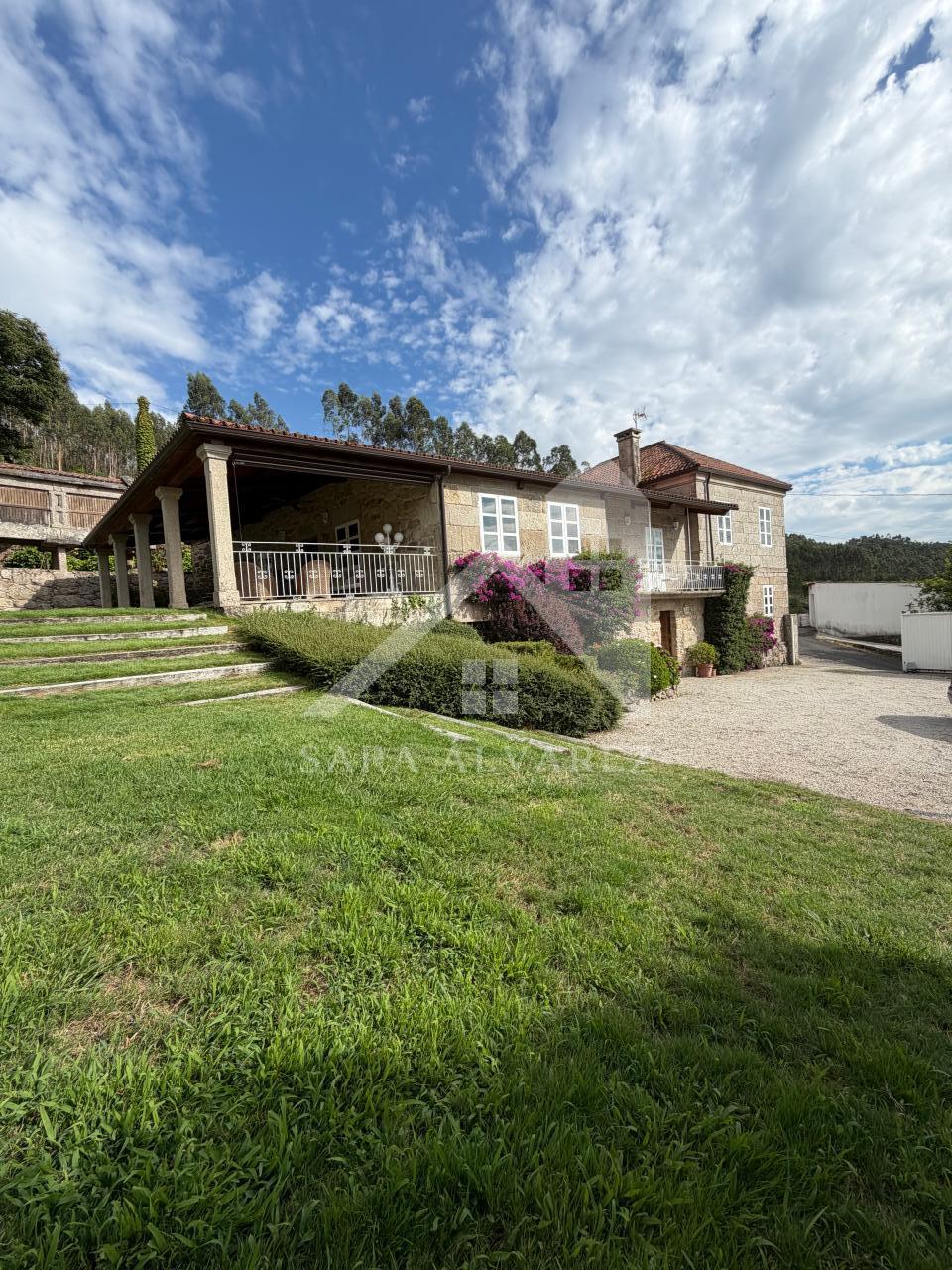 178523030107400045497_178508524333 SE VENDE ESPECTACULAR CASA DE PIEDRA RESTAURADA PRÓXIMA A LA CIUDAD DE PONTEVEDRA EN VIASCÓN- COTOBADE