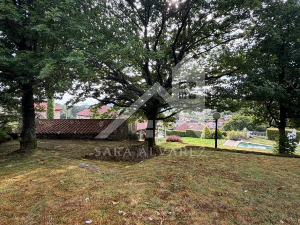 SE VENDE ESPECTACULAR CASA  DE PIEDRA RESTAURADA PRÓXIMA A LA CIUDAD DE PONTEVEDRA EN VIASCÓN- COTOBADE