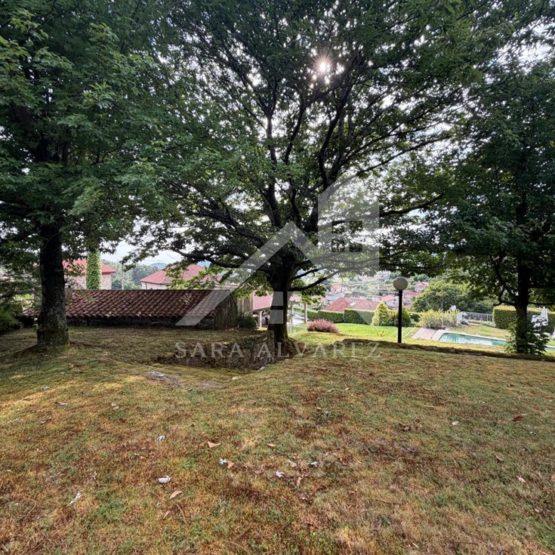 SE VENDE ESPECTACULAR CASA  DE PIEDRA RESTAURADA PRÓXIMA A LA CIUDAD DE PONTEVEDRA EN VIASCÓN- COTOBADE