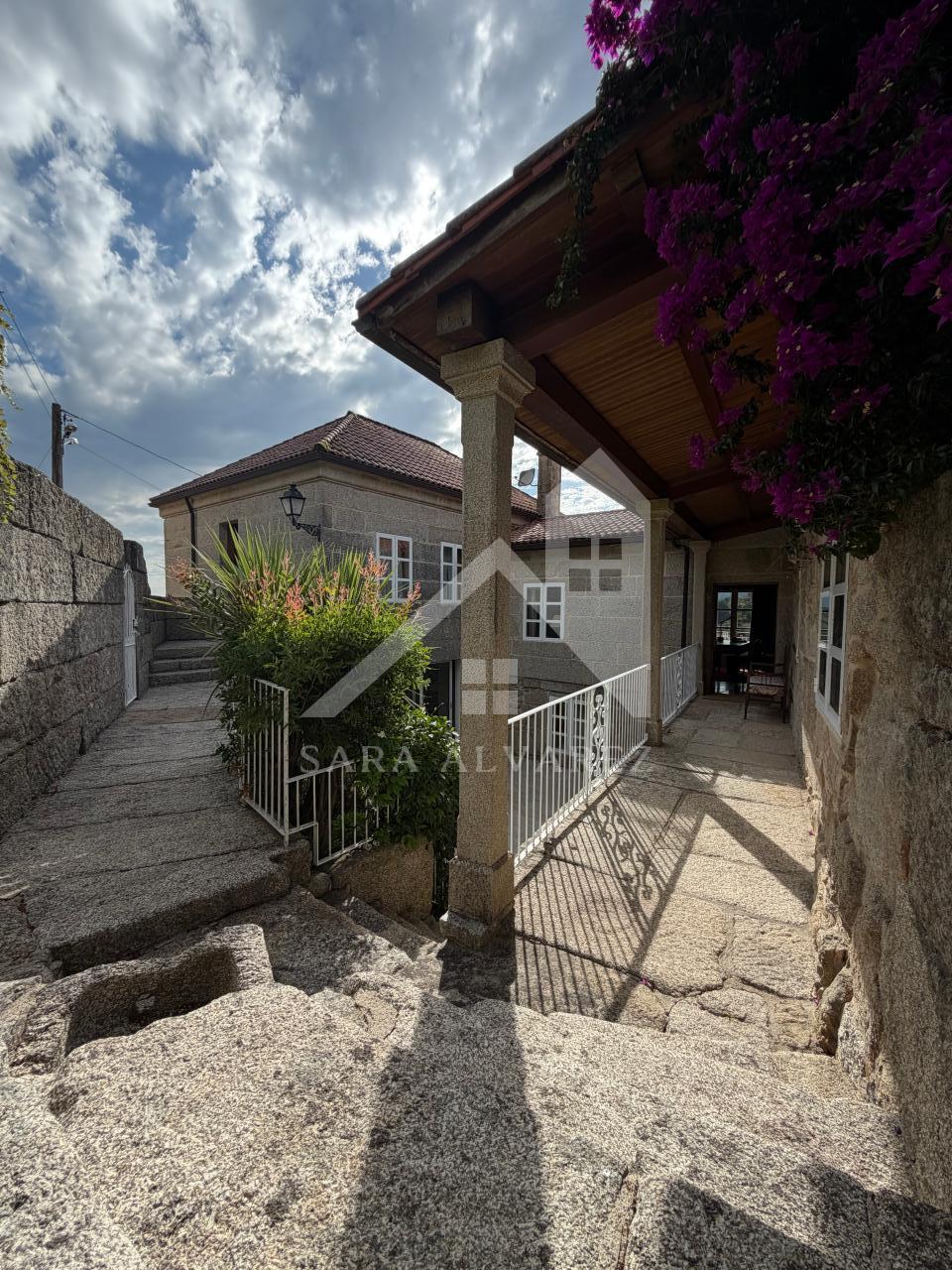 178523032586300045497_178510231872 SE VENDE ESPECTACULAR CASA DE PIEDRA RESTAURADA PRÓXIMA A LA CIUDAD DE PONTEVEDRA EN VIASCÓN- COTOBADE