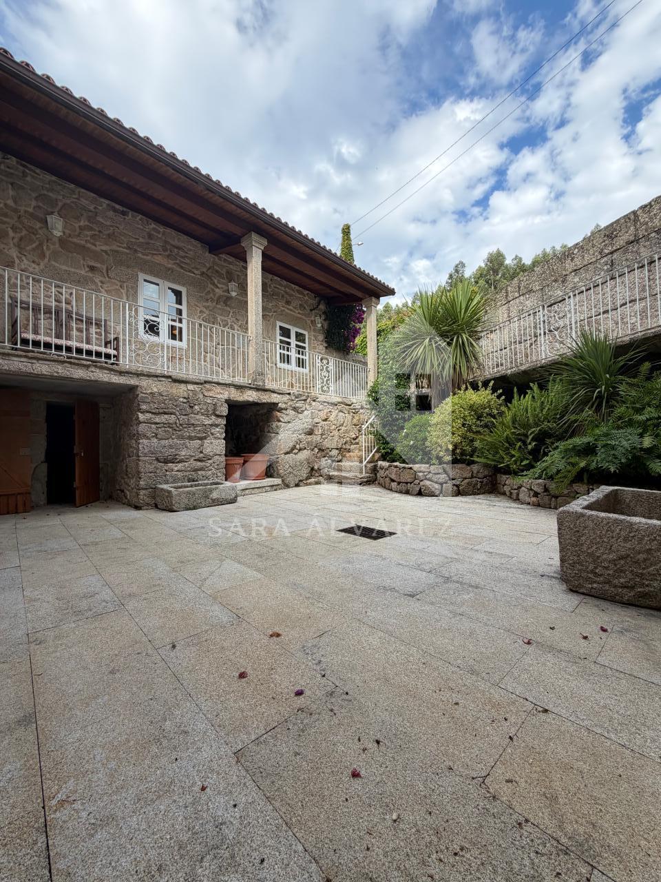 178523033398400045497_178510225094 SE VENDE ESPECTACULAR CASA DE PIEDRA RESTAURADA PRÓXIMA A LA CIUDAD DE PONTEVEDRA EN VIASCÓN- COTOBADE