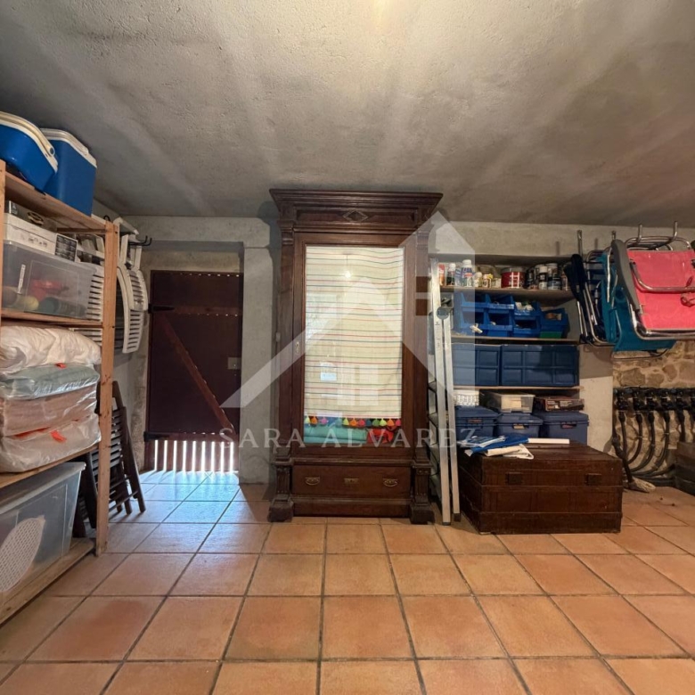 SE VENDE ESPECTACULAR CASA  DE PIEDRA RESTAURADA PRÓXIMA A LA CIUDAD DE PONTEVEDRA EN VIASCÓN- COTOBADE