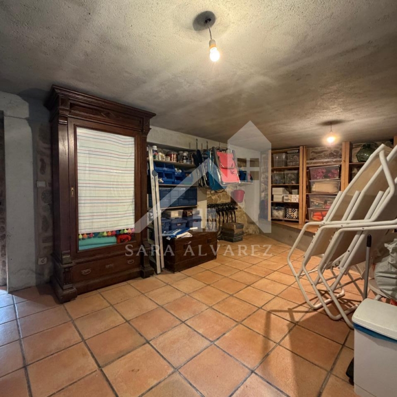 SE VENDE ESPECTACULAR CASA  DE PIEDRA RESTAURADA PRÓXIMA A LA CIUDAD DE PONTEVEDRA EN VIASCÓN- COTOBADE