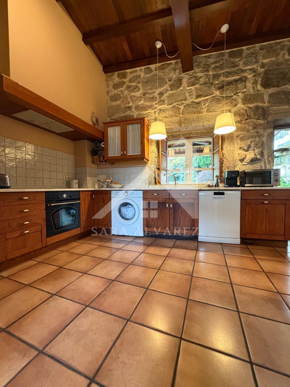 178523033892600045497_178510215804 SE VENDE ESPECTACULAR CASA DE PIEDRA RESTAURADA PRÓXIMA A LA CIUDAD DE PONTEVEDRA EN VIASCÓN- COTOBADE
