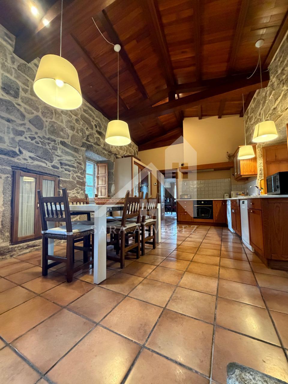 178523034227600045497_178510212479 SE VENDE ESPECTACULAR CASA DE PIEDRA RESTAURADA PRÓXIMA A LA CIUDAD DE PONTEVEDRA EN VIASCÓN- COTOBADE
