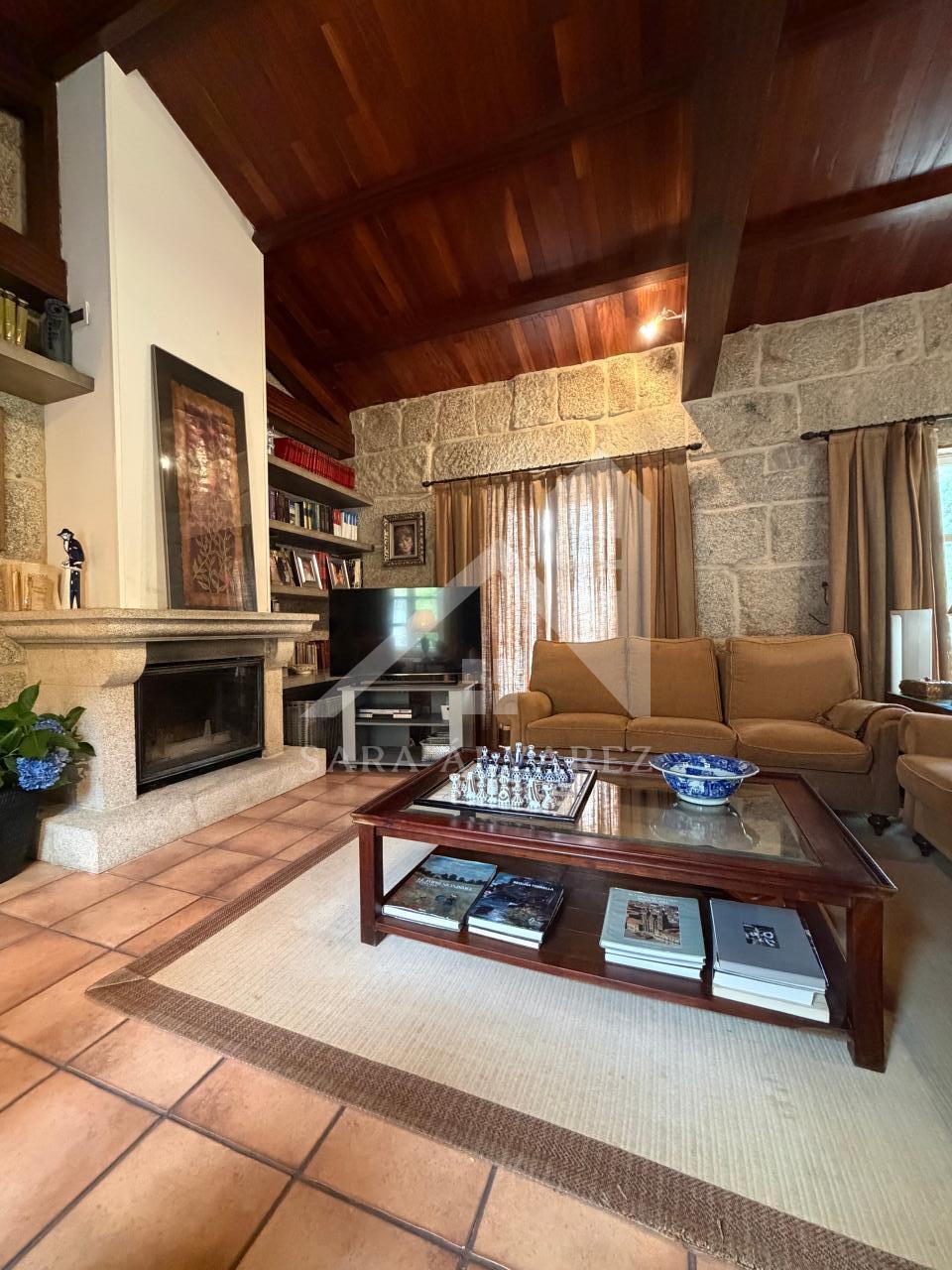 178523035267700045497_178510302982 SE VENDE ESPECTACULAR CASA DE PIEDRA RESTAURADA PRÓXIMA A LA CIUDAD DE PONTEVEDRA EN VIASCÓN- COTOBADE