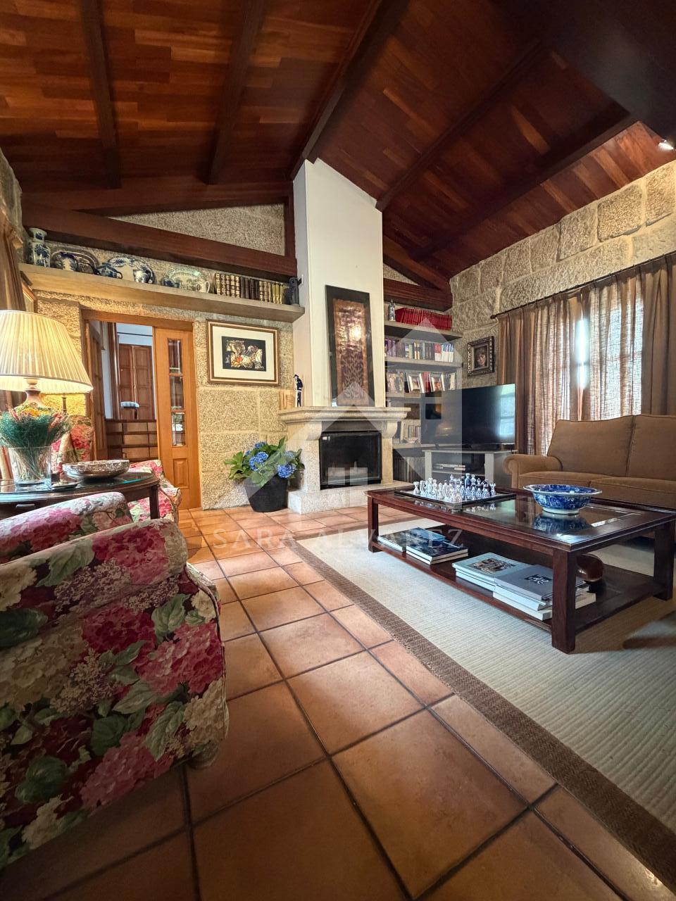 178523035489200045497_178510302315 SE VENDE ESPECTACULAR CASA DE PIEDRA RESTAURADA PRÓXIMA A LA CIUDAD DE PONTEVEDRA EN VIASCÓN- COTOBADE