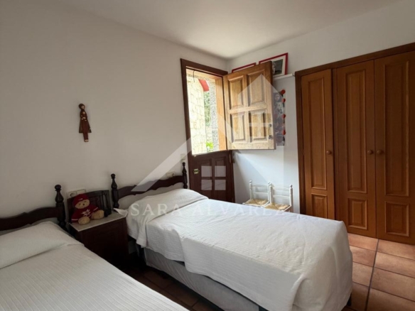 SE VENDE ESPECTACULAR CASA  DE PIEDRA RESTAURADA PRÓXIMA A LA CIUDAD DE PONTEVEDRA EN VIASCÓN- COTOBADE