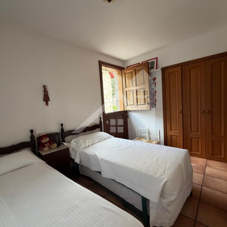 SE VENDE ESPECTACULAR CASA  DE PIEDRA RESTAURADA PRÓXIMA A LA CIUDAD DE PONTEVEDRA EN VIASCÓN- COTOBADE
