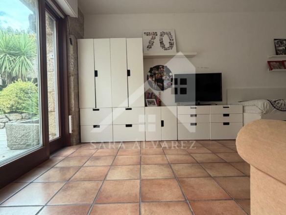 SE VENDE ESPECTACULAR CASA  DE PIEDRA RESTAURADA PRÓXIMA A LA CIUDAD DE PONTEVEDRA EN VIASCÓN- COTOBADE