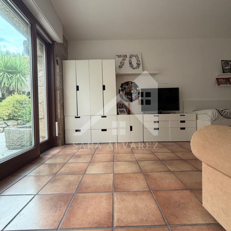 SE VENDE ESPECTACULAR CASA  DE PIEDRA RESTAURADA PRÓXIMA A LA CIUDAD DE PONTEVEDRA EN VIASCÓN- COTOBADE
