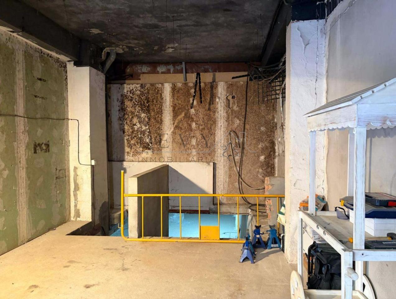 178523186092300029562_178522935629 Oportunidad Única: Amplio Local Comercial de 312 m² en Bruto