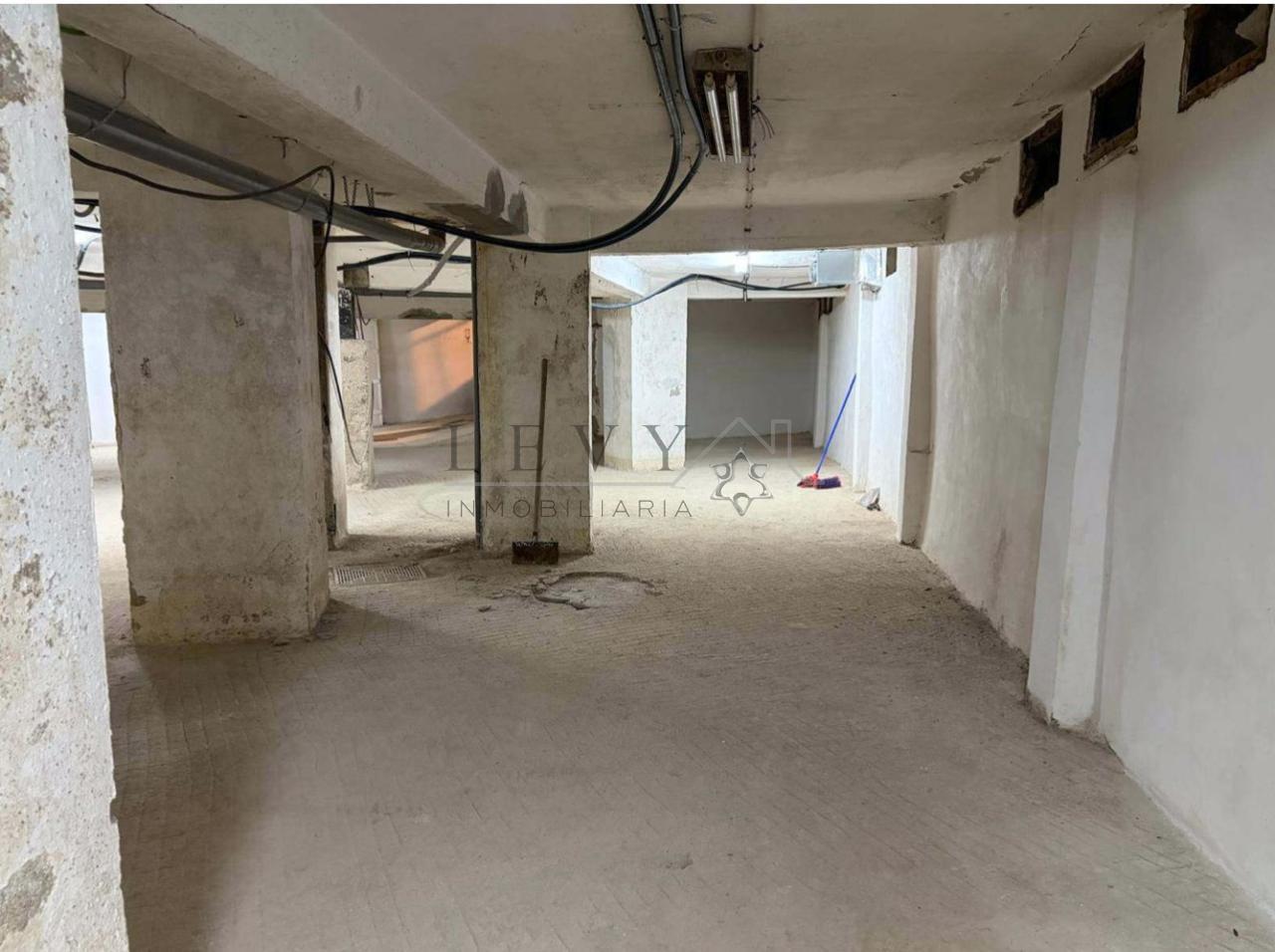178523186276100029562_178522935835 Oportunidad Única: Amplio Local Comercial de 312 m² en Bruto