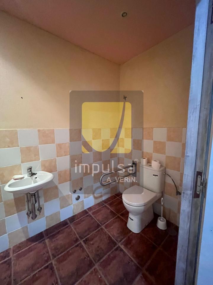 178551809446200029573_178551788199 Local Comercial en Verín