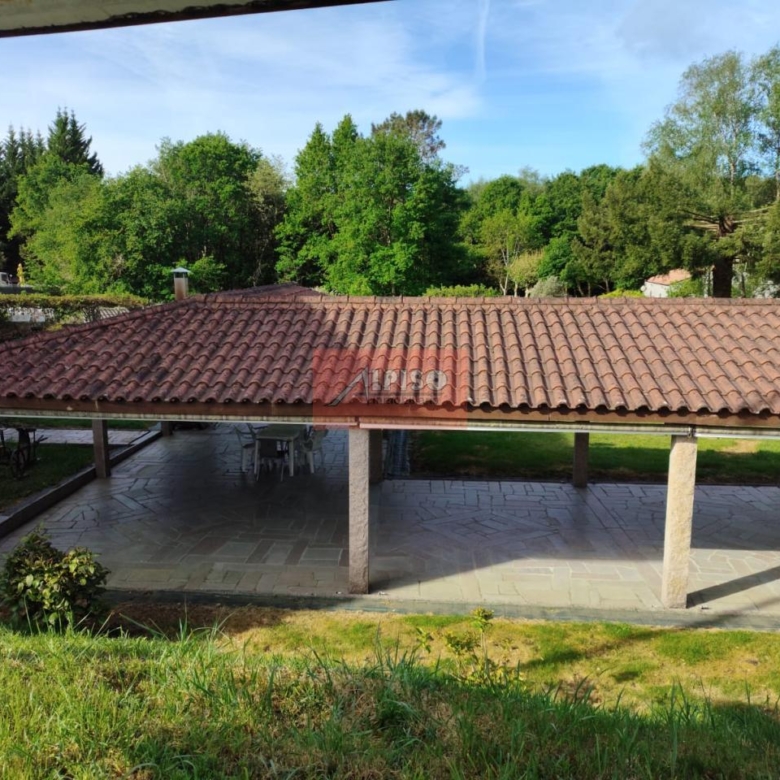 Chalet en Vilamarín
