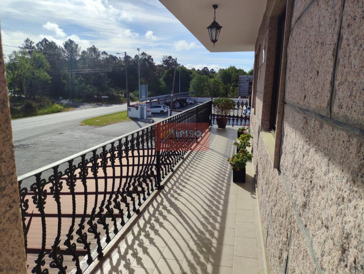 178577024720900045557_177685069513 Chalet en Vilamarín