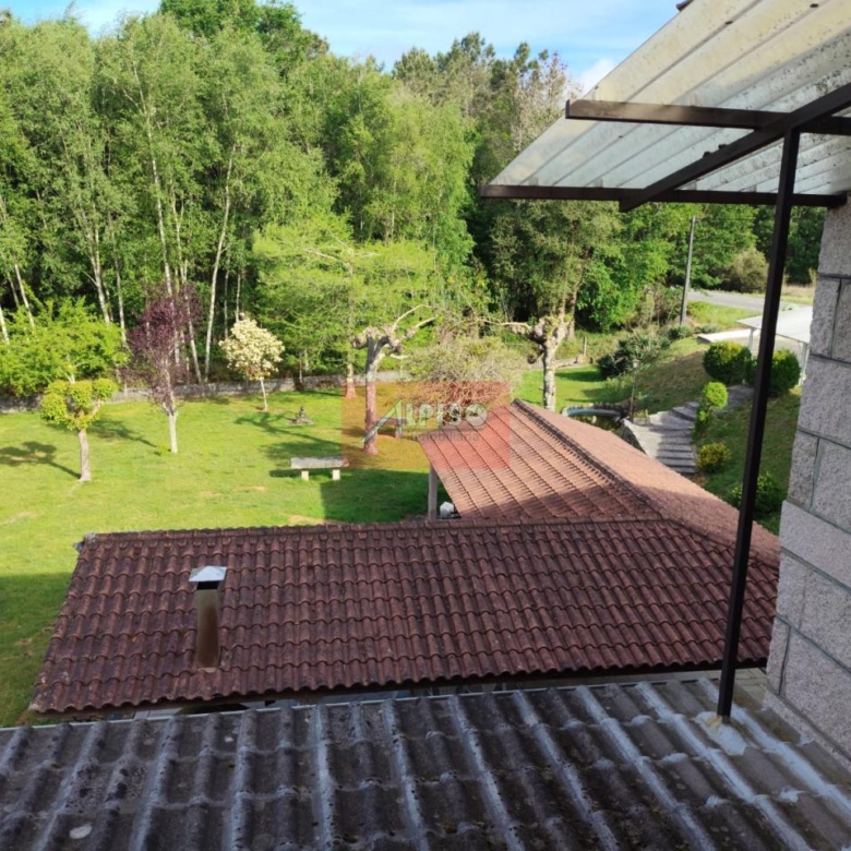 Chalet en Vilamarín