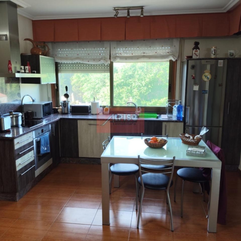 Chalet en Vilamarín