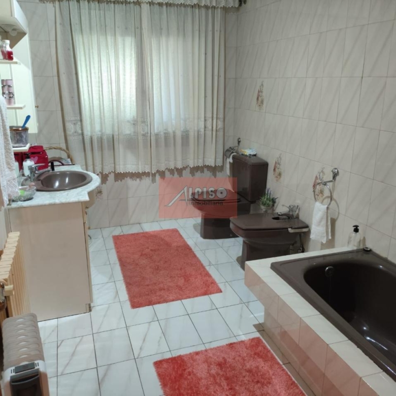 Chalet en Vilamarín