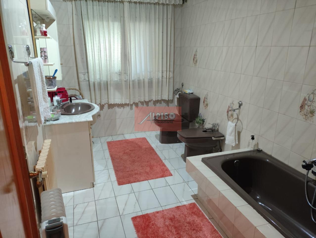 178577025825900045557_177685068966 Chalet en Vilamarín