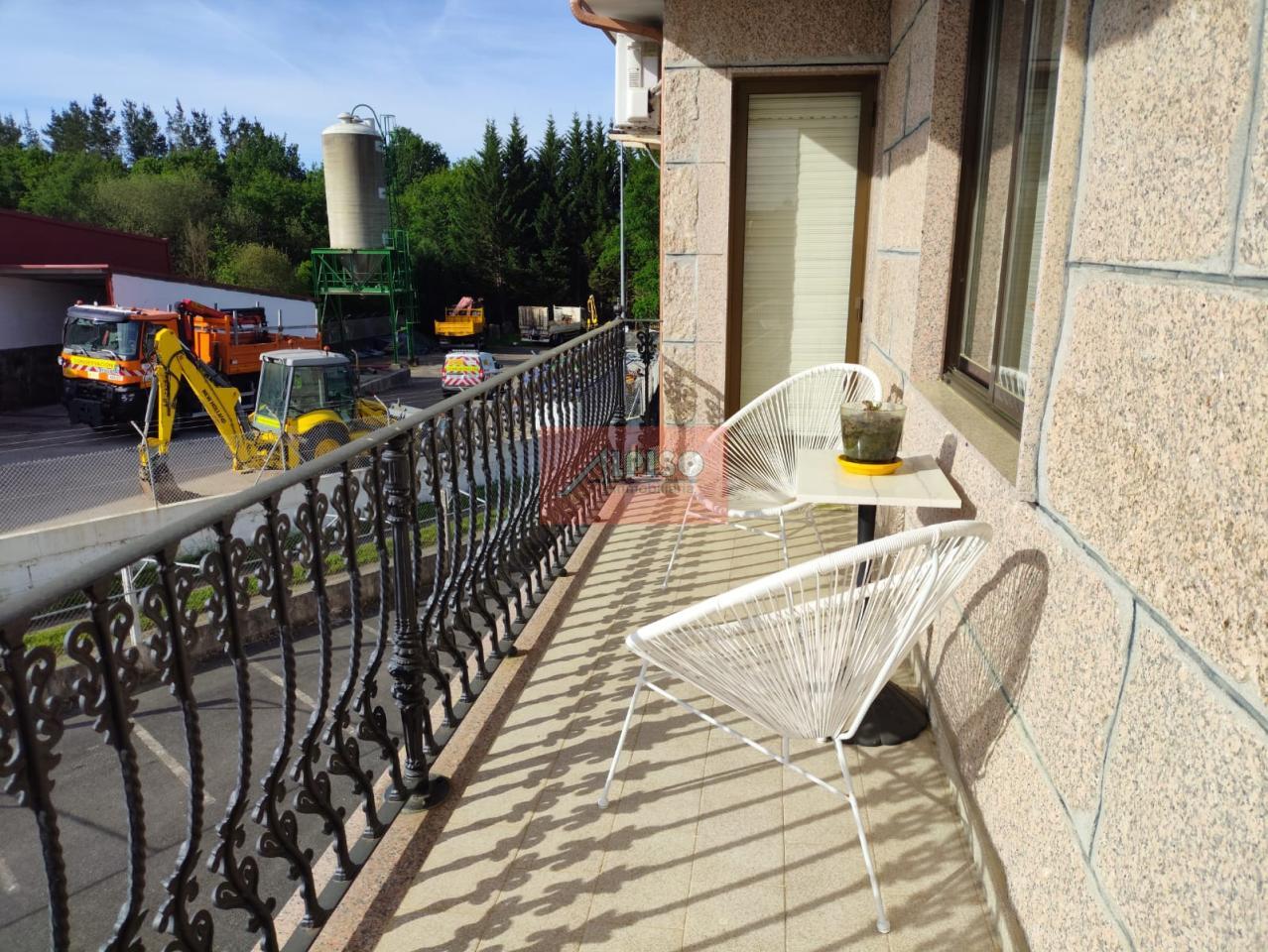178577026026500045557_177685069841 Chalet en Vilamarín