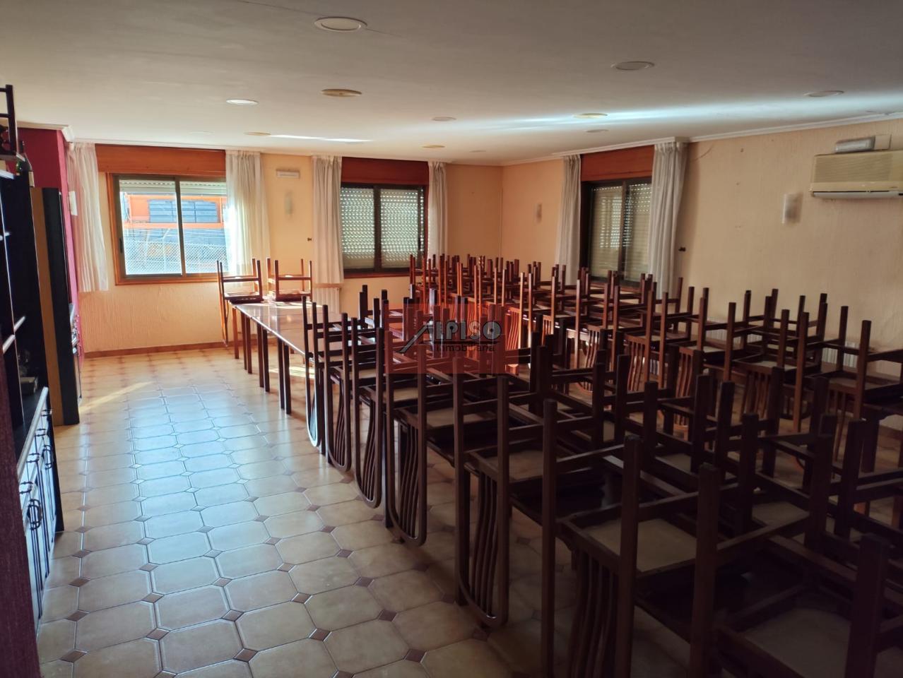 178577026686500045557_177685070584 Chalet en Vilamarín