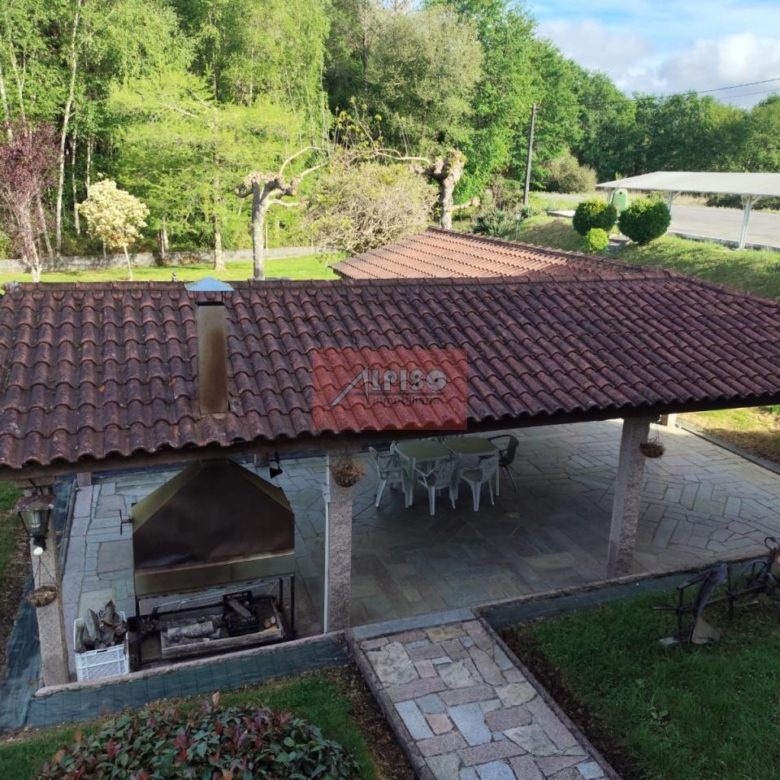 Chalet en Vilamarín