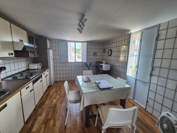 Casa en Amoeiro