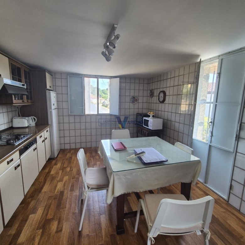 Casa en Amoeiro