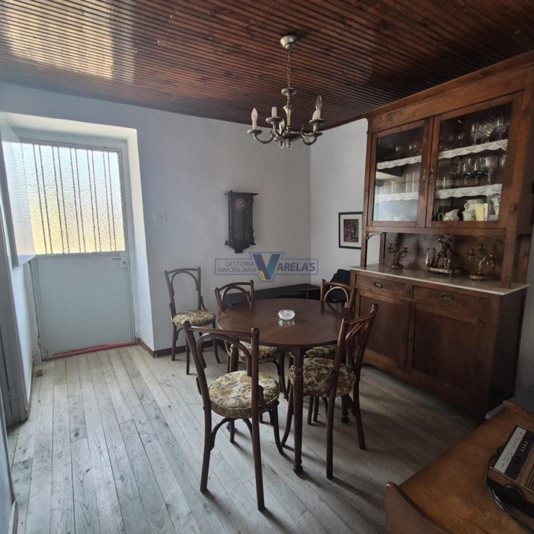 Casa en Amoeiro