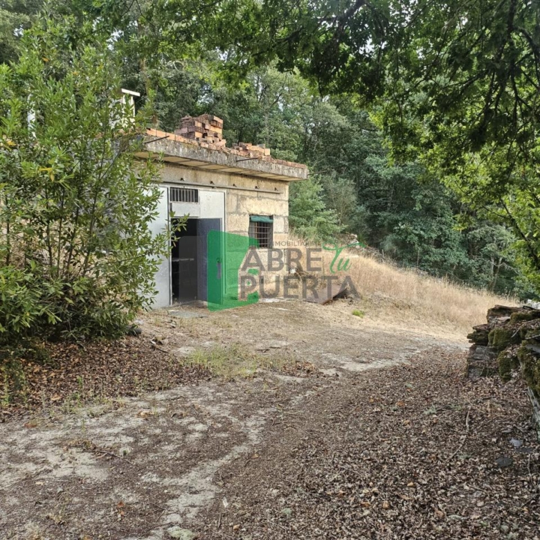 FINCA RUSTICA EN AS CASIÑAS / A PEROXA