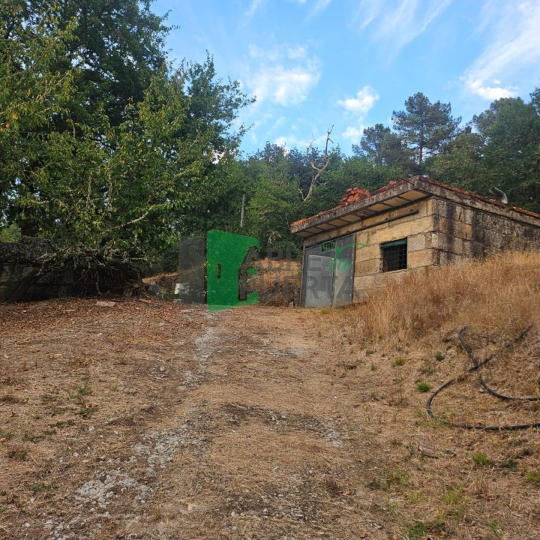 FINCA RUSTICA EN AS CASIÑAS / A PEROXA