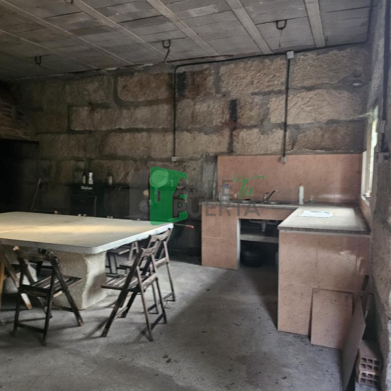 FINCA RUSTICA EN AS CASIÑAS / A PEROXA
