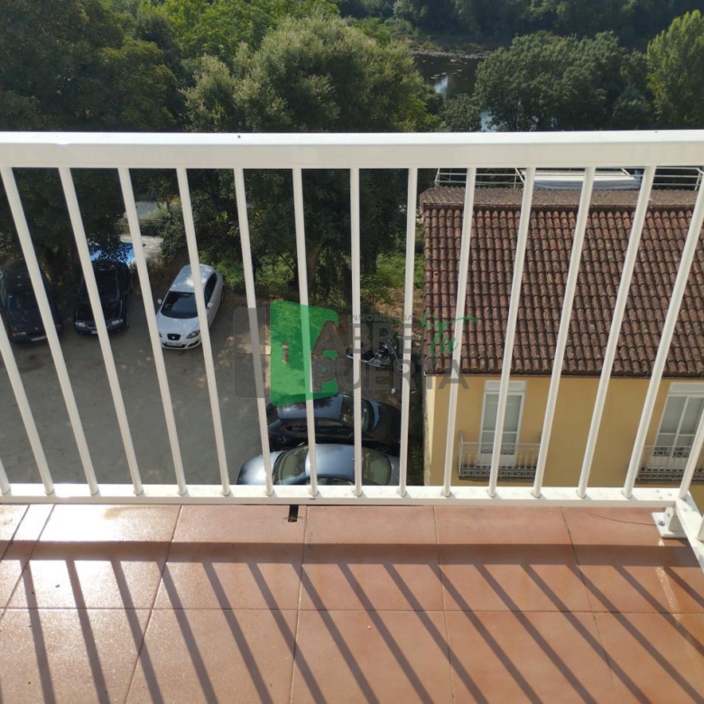 PISO EN EL PUENTE IDEAL PARA INVERSORES